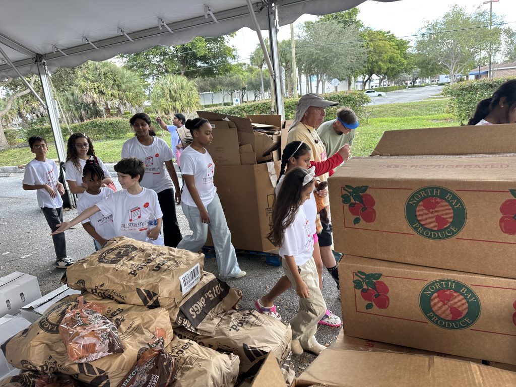 Music students volunteering for Feed the Hungry